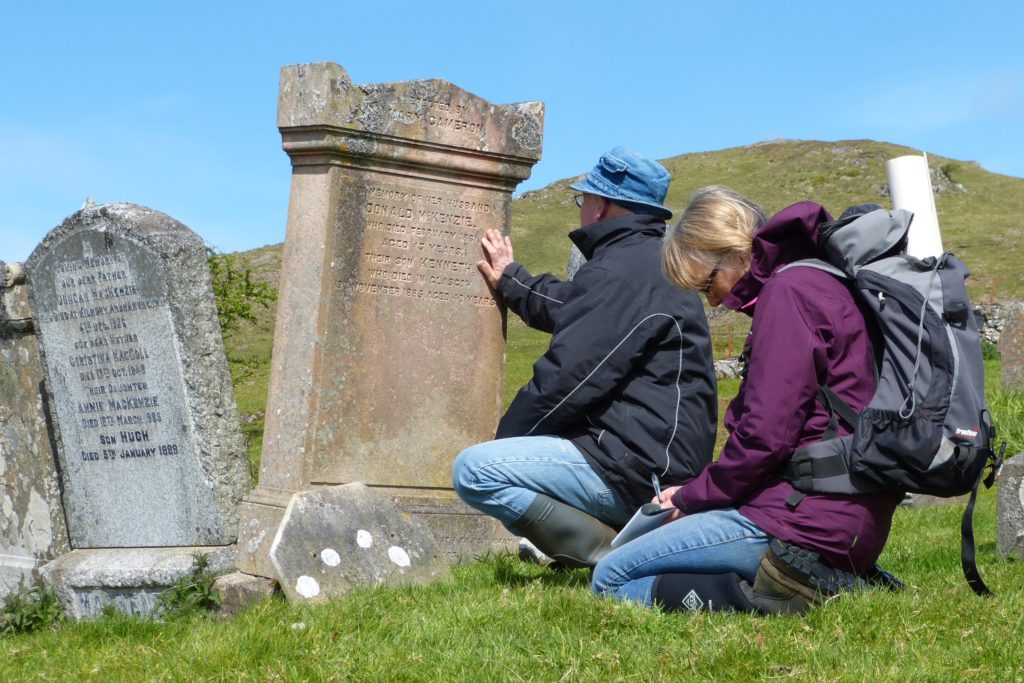 Gravestone St Comghans